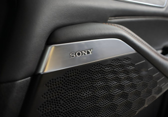 Подержанный автомобиль Changan UNI-K 2024 года (13 фото)