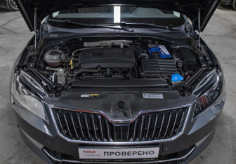 Подержанный автомобиль Skoda Superb Liftback 2018 года (9 фото)