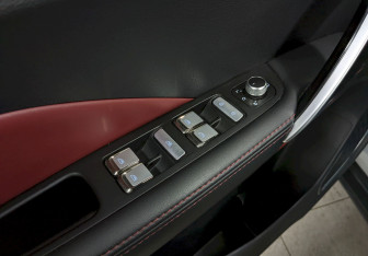 Подержанный автомобиль Geely Coolray 2021 года (12 фото)