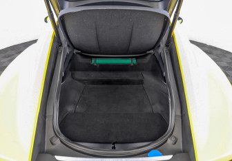 Подержанный автомобиль Jaguar F-Type Coupe 2020 года (10 фото)