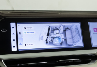 Подержанный автомобиль Geely Monjaro 2023 года (18 фото)