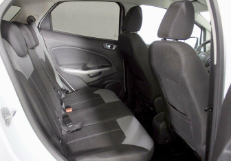 Подержанный автомобиль Ford EcoSport 2016 года (8 фото)