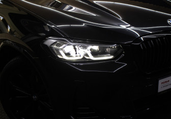 Подержанный автомобиль BMW X4 2021 года (30 фото)