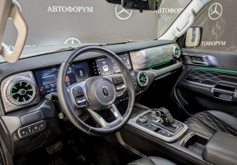 Подержанный автомобиль Tank 300 2023 года (17 фото)