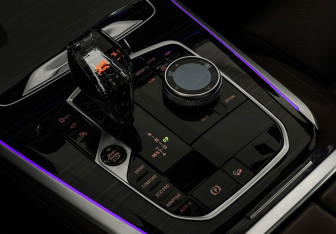 Подержанный автомобиль BMW X5 2021 года (21 фото)