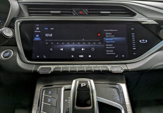 Подержанный автомобиль Geely Atlas Pro 2023 года (24 фото)