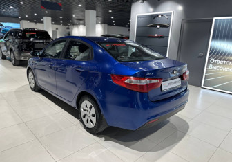 Подержанный автомобиль Kia Rio Sedan 2013 года (4 фото)