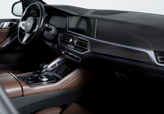 Подержанный автомобиль BMW X6 2020 года (9 фото)
