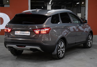 Подержанный автомобиль LADA (ВАЗ) Vesta Wagon 2017 года (5 фото)