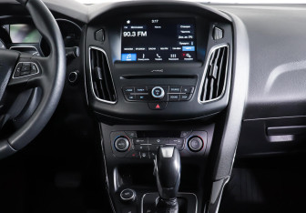 Подержанный автомобиль Ford Focus Sedan 2019 года (13 фото)