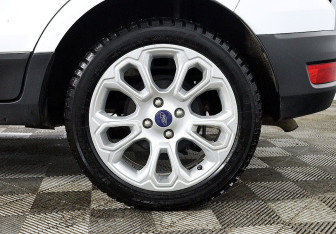 Подержанный автомобиль Ford EcoSport 2018 года (6 фото)