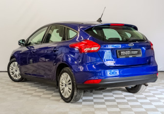 Подержанный автомобиль Ford Focus Hatchback 2019 года (7 фото)