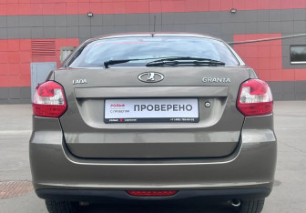 Подержанный автомобиль LADA (ВАЗ) Granta Liftback 2016 года (6 фото)
