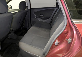 Подержанный автомобиль Nissan Almera Sedan 2013 года (12 фото)