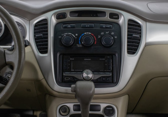 Подержанный автомобиль Toyota Highlander 2005 года (14 фото)