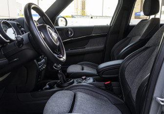Подержанный автомобиль MINI Countryman 2020 года (12 фото)