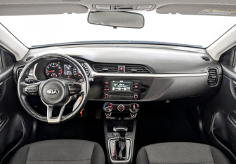 Подержанный автомобиль Kia Rio Hatchback 2021 года (14 фото)