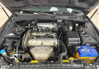 Подержанный автомобиль Hyundai Sonata 2005 года (15 фото)