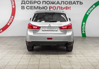 Подержанный автомобиль Mitsubishi ASX 2013 года (5 фото)