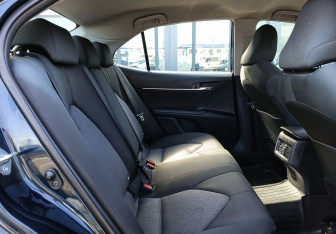 Подержанный автомобиль Toyota Camry Sedan 2018 года (21 фото)
