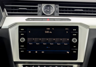 Подержанный автомобиль Volkswagen Passat Sedan 2019 года (15 фото)