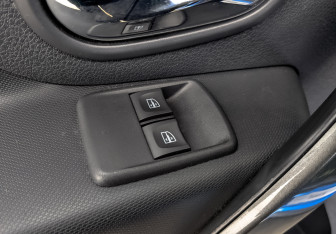 Подержанный автомобиль Renault Sandero 2021 года (29 фото)