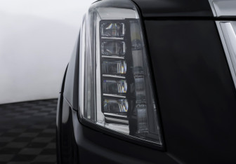 Подержанный автомобиль Cadillac Escalade Suv 2015 года (27 фото)