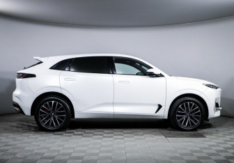 Подержанный автомобиль Changan UNI-K 2023 года (4 фото)