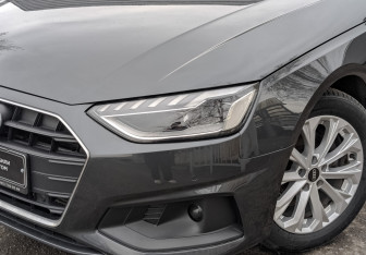 Подержанный автомобиль Audi A4 Sedan 2022 года (17 фото)