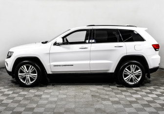 Подержанный автомобиль Jeep Grand Cherokee 2013 года (8 фото)