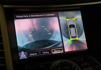 Подержанный автомобиль Infiniti FX 2012 года (13 фото)