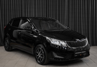 Подержанный автомобиль Kia Rio Hatchback 2014 года (3 фото)