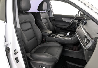 Подержанный автомобиль Chery Tiggo 8 2024 года (23 фото)