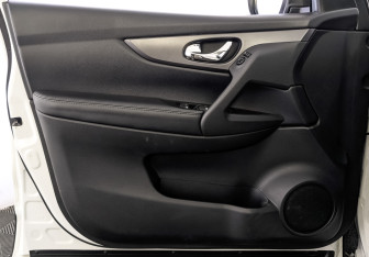 Подержанный автомобиль Nissan Qashqai 2021 года (19 фото)