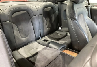 Подержанный автомобиль Audi TT Coupe 2010 года (12 фото)