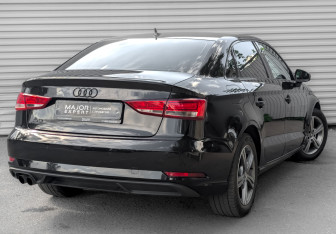 Подержанный автомобиль Audi A3 Sedan 2020 года (5 фото)