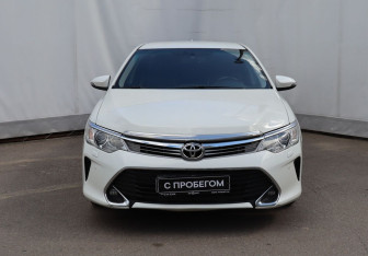 Подержанный автомобиль Toyota Camry Sedan 2016 года (2 фото)