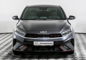 Подержанный автомобиль Kia Cerato Sedan 2022 года (2 фото)