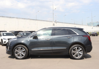 Подержанный автомобиль Cadillac XT5 2021 года (8 фото)