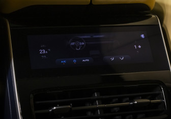 Подержанный автомобиль Voyah Free 2023 года (21 фото)