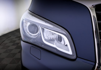 Подержанный автомобиль Infiniti QX80 2017 года (17 фото)