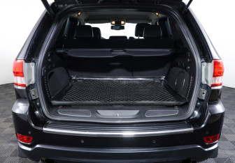 Подержанный автомобиль Jeep Grand Cherokee 2012 года (9 фото)