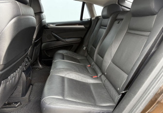 Подержанный автомобиль BMW X6 2014 года (11 фото)