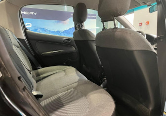 Подержанный автомобиль Peugeot 206 Sedan 2008 года (13 фото)