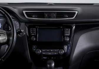 Подержанный автомобиль Nissan Qashqai 2018 года (13 фото)