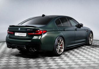 Подержанный автомобиль BMW M5 Sedan 2021 года (5 фото)