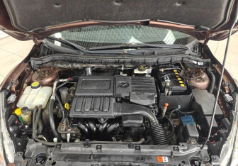 Подержанный автомобиль Mazda 3 Sedan 2012 года (16 фото)