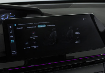 Подержанный автомобиль Changan UNI-V 2024 года (19 фото)