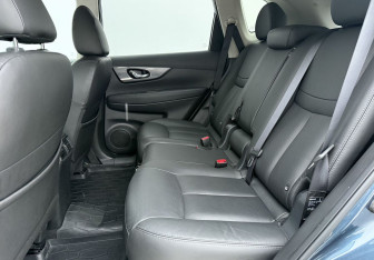 Подержанный автомобиль Nissan X-Trail 2018 года (11 фото)