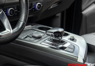 Подержанный автомобиль Audi Q7 2016 года (15 фото)